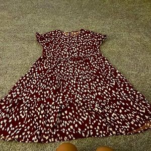 Shein Medium burgundy midi dress. Short sleeve. Never worn